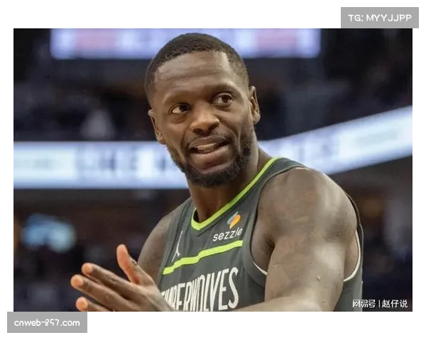 此役兰德尔迎战昔日队伍，以精准投篮半场斩获22分，展现不俗状态